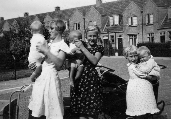 Kinderen Anjerplein.jpg